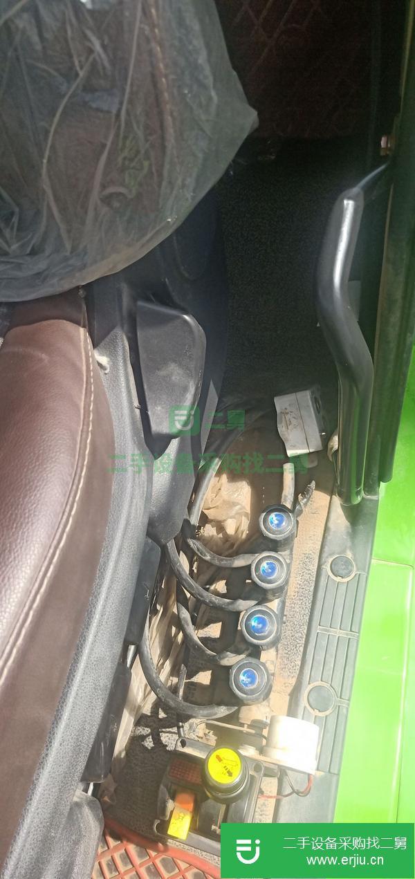 轉讓二手的16年歐曼ETX牽引車