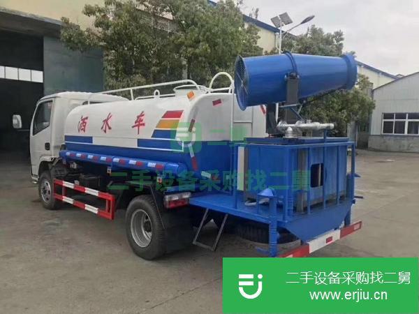 轉(zhuǎn)讓5噸小多利卡底盤灑水車