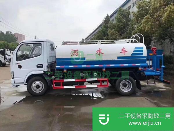 轉(zhuǎn)讓5噸小多利卡底盤灑水車