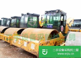 昆明急售二手22噸壓路機(jī)