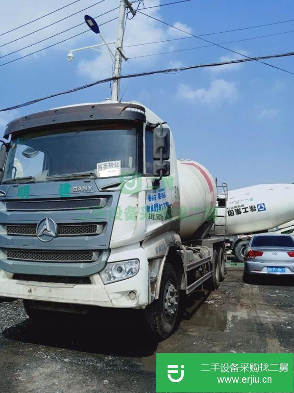 出售17年二手三一攪拌車 336馬力 大12方
