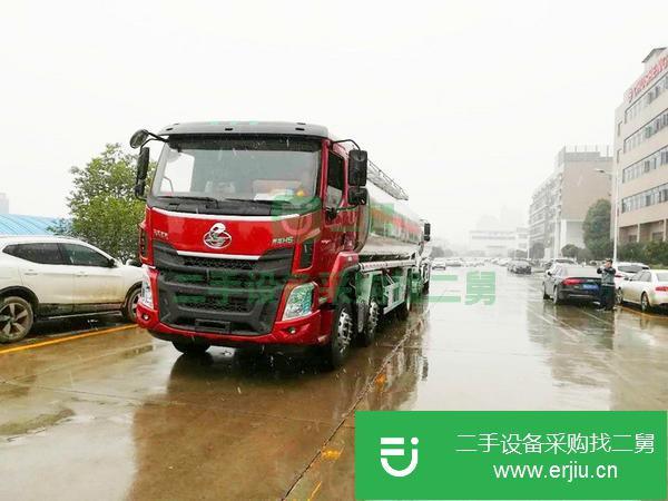 轉(zhuǎn)讓東風(fēng)柳汽小三軸25方鋁合金運(yùn)油車油罐車