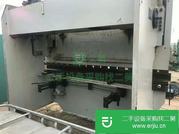 轉(zhuǎn)讓無錫神沖大品牌，160×3200+6×3200閘式剪板機！，