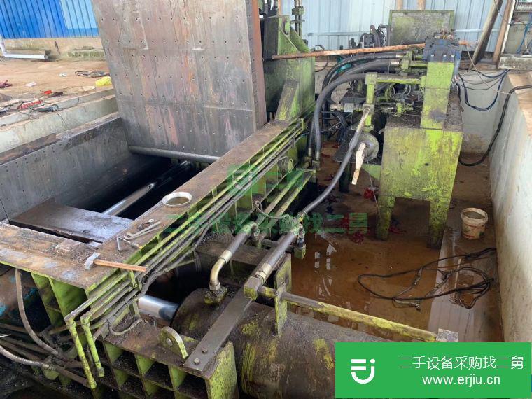 轉讓:金屬打包機全自動400噸電機兩個45,料箱2.5-2米