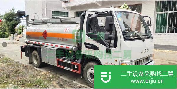9.5成新江淮5噸油車出售,價格優惠2018年江淮加油車出售