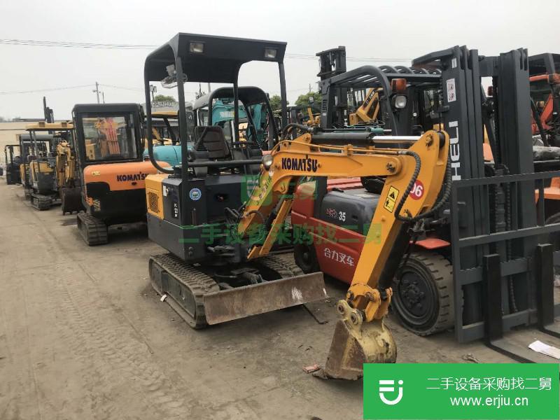 林芝地區出售夾抱裝載機,側翻鏟車,小挖掘機
