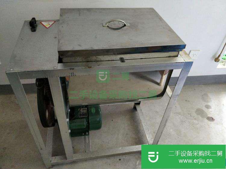 轉讓:有一大一小和面機低價出售