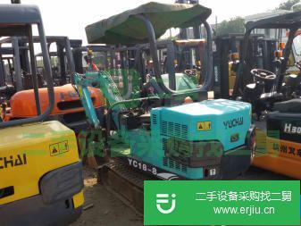 轉(zhuǎn)讓:低價(jià)出售二手挖掘機(jī)