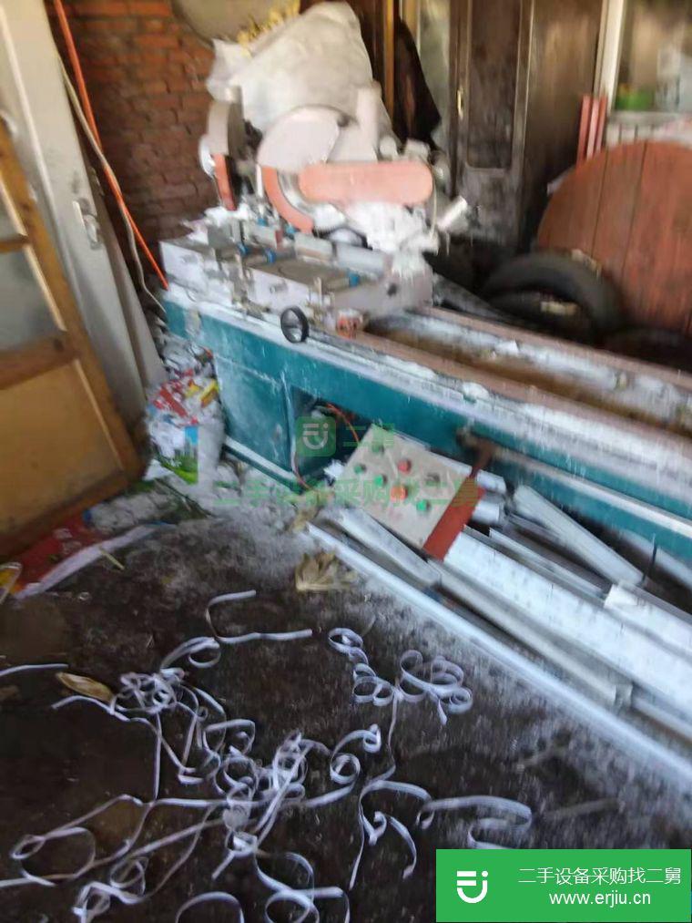 轉讓:二手塑鋼門窗制作機器