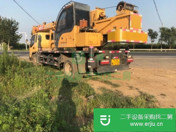 轉(zhuǎn)讓11年12份的柳工八噸四節(jié)臂吊車