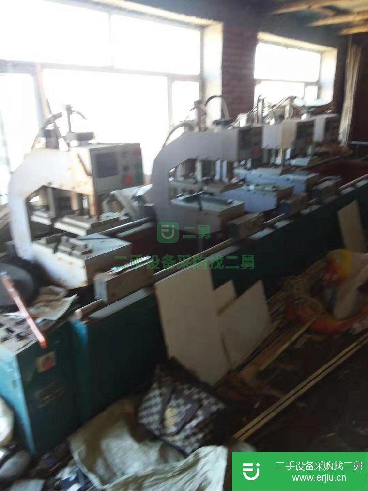 轉讓:二手塑鋼門窗制作機器