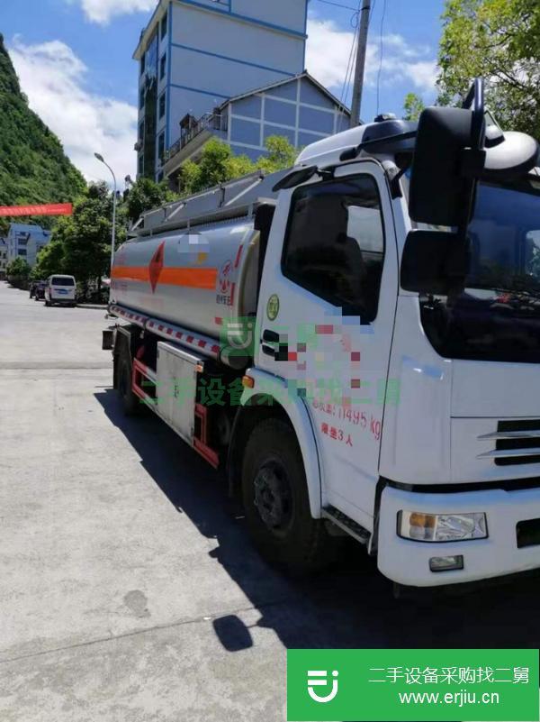 轉(zhuǎn)讓全國最低價(jià)二手5噸帶手續(xù)油罐車