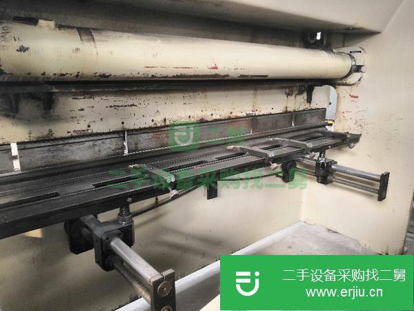 二手折彎機(jī)低價轉(zhuǎn)讓 9成新