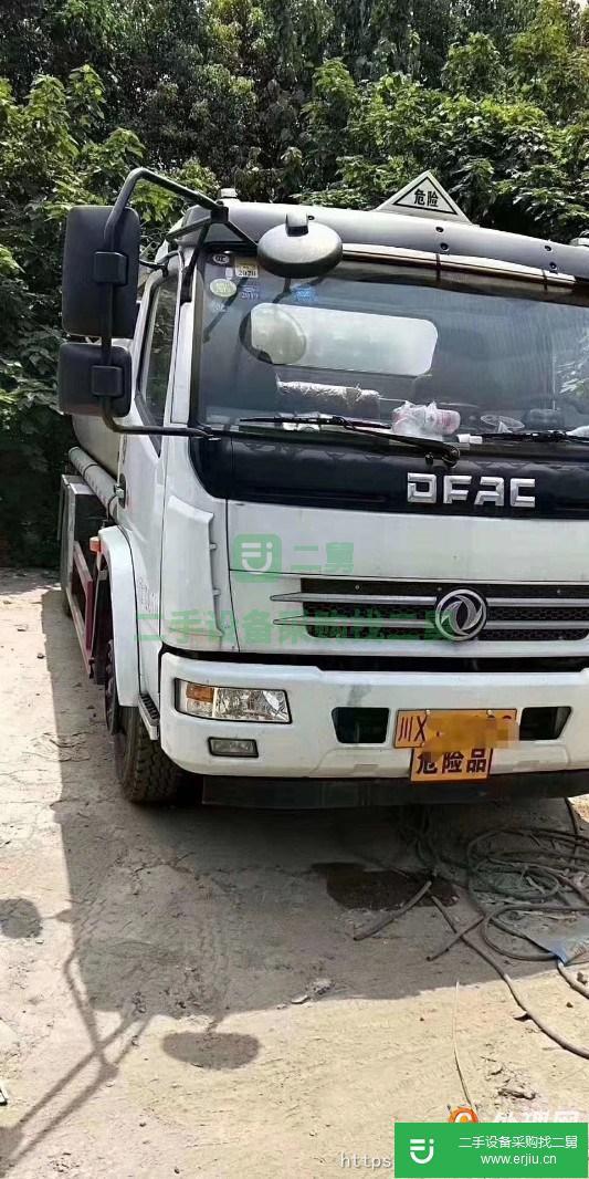 轉(zhuǎn)讓全國最低價(jià)二手5噸帶手續(xù)油罐車