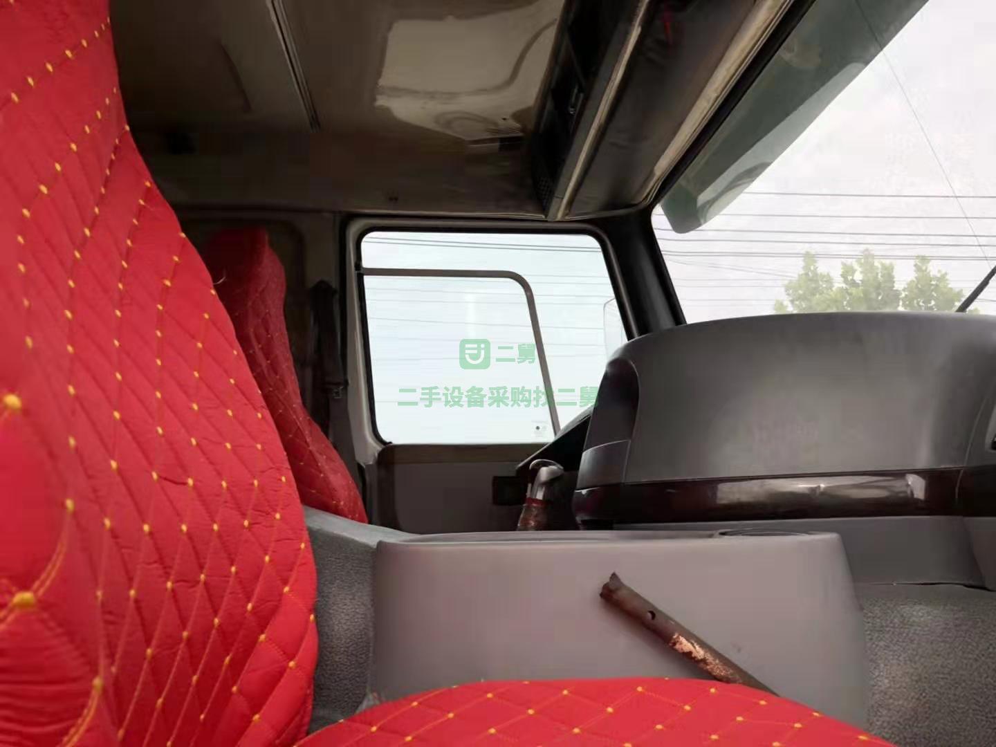 出售15年豪沃攪拌車   大14方拉16方罐