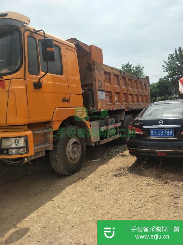 轉(zhuǎn)讓個人低價處理兩臺14年國四德龍后八輪自卸車