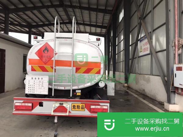 轉讓加油車零首付包上戶東風5噸8噸加油車