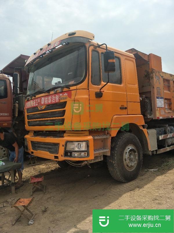 轉(zhuǎn)讓個人低價處理兩臺14年國四德龍后八輪自卸車