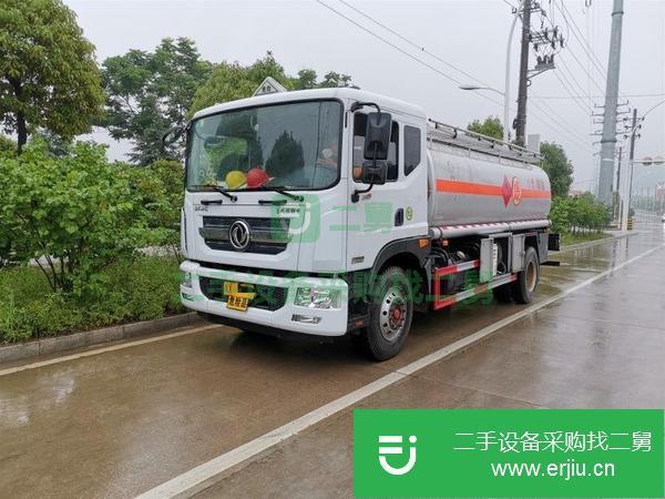 轉讓加油車零首付包上戶東風5噸8噸加油車