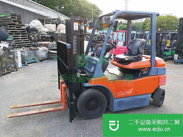 轉讓8成新二手豐田7FB25 2.5噸叉車一臺