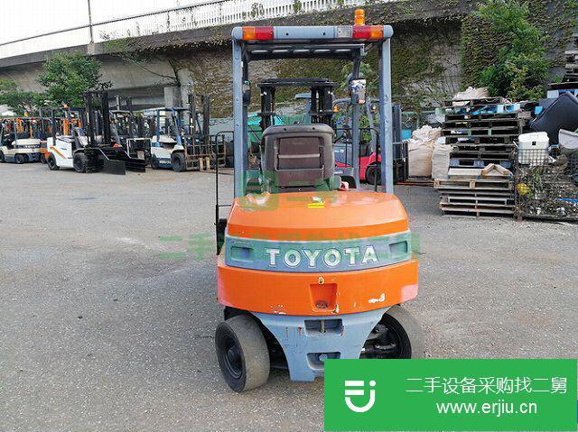 轉讓8成新二手豐田7FB25 2.5噸叉車一臺