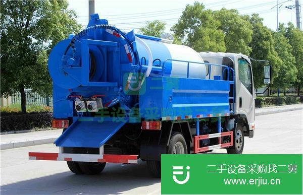 轉(zhuǎn)讓凱馬3300軸距清洗帶吸污車 一車兩用多功能吸污車