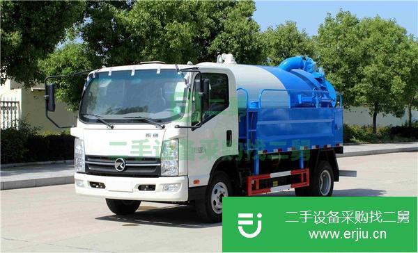 轉(zhuǎn)讓凱馬3300軸距清洗帶吸污車 一車兩用多功能吸污車