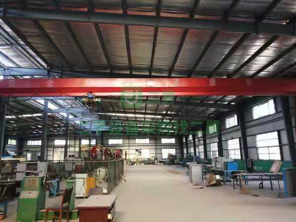 在位出售5噸跨度19.38，19.39，兩臺室內(nèi)精品全包箱小龍門