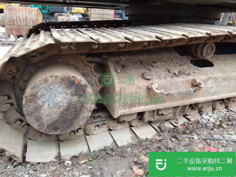 低價(jià)轉(zhuǎn)讓二手的沃爾沃210挖機(jī)