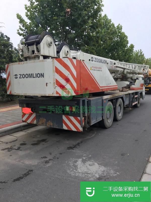 轉(zhuǎn)讓工地完工處理25噸吊車
