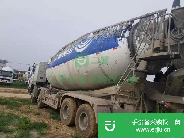 轉讓一臺14年豪沃攪拌車,大20方罐,