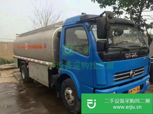 二手油罐車 低價(jià)出售