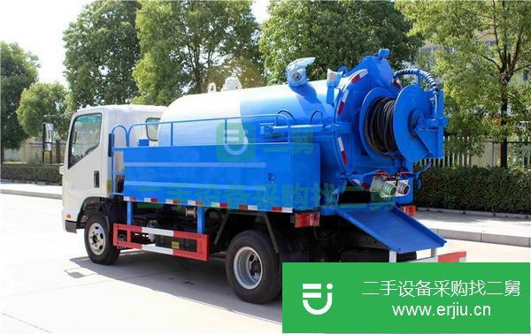 轉(zhuǎn)讓凱馬3300軸距清洗帶吸污車 一車兩用多功能吸污車