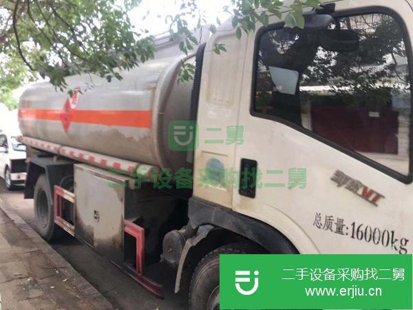 轉(zhuǎn)讓二手12噸東風柴油運輸車低價處理