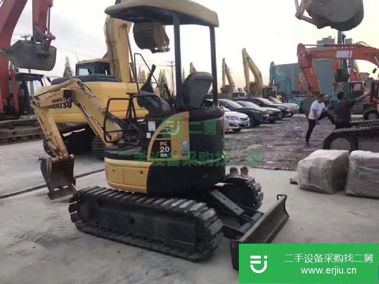 轉(zhuǎn)讓:二手微型挖掘機(jī)小松20小挖掘機(jī)