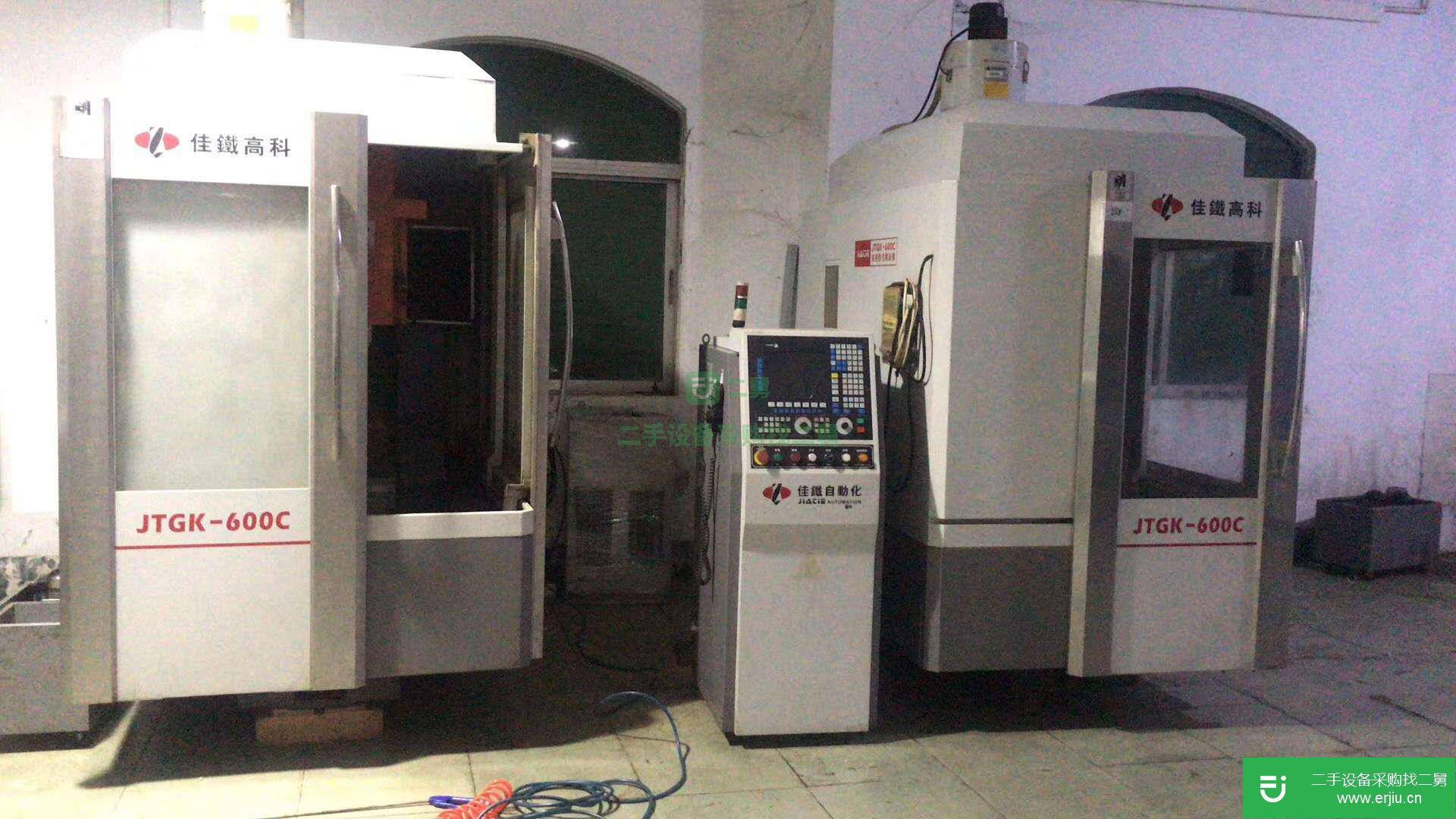 佳鐵雕銑機600C、24000轉，帶10把隱藏式刀庫