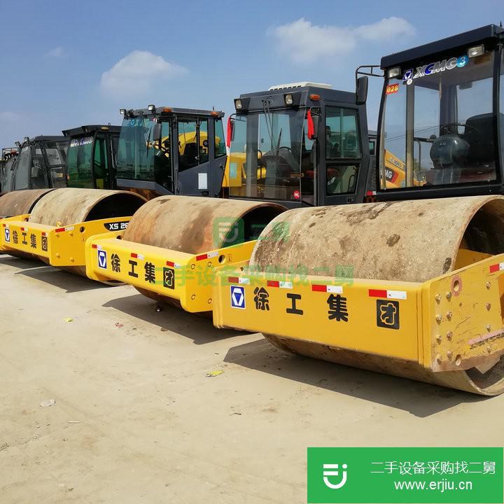 轉讓二手26噸振動膠輪壓路機