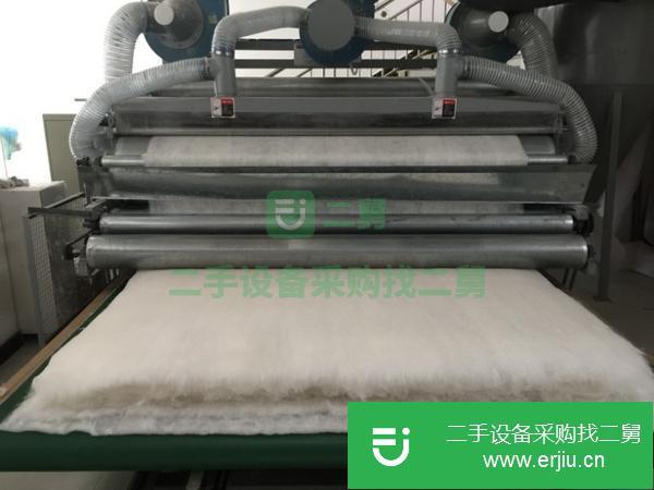 轉(zhuǎn)讓9成新 使用僅6個(gè)月 優(yōu)意棉胎成型機(jī)