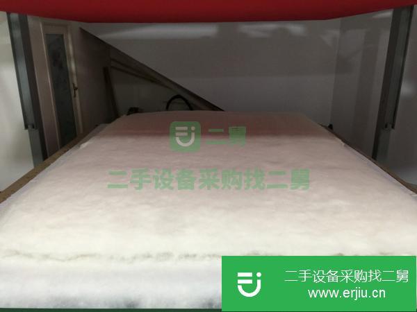 轉(zhuǎn)讓9成新 使用僅6個(gè)月 優(yōu)意棉胎成型機(jī)