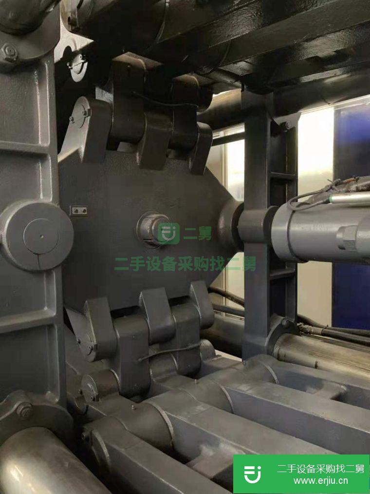 轉(zhuǎn)讓二手注塑機(jī)超群550噸 價(jià)格實(shí)惠