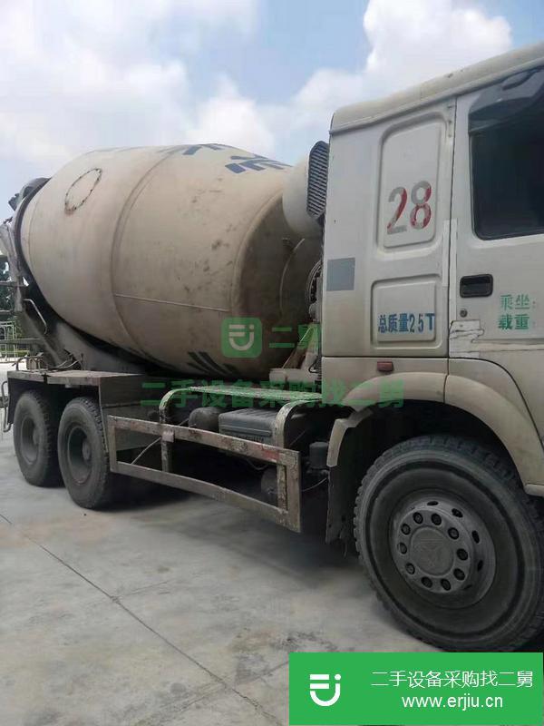 轉(zhuǎn)讓一批豪沃國三12方攪拌車