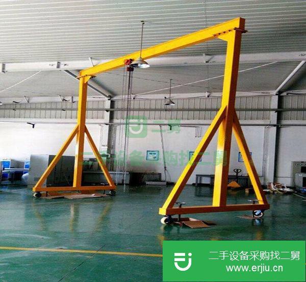 低價出售轉讓二手的起重機