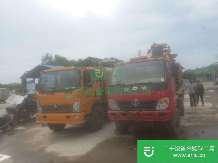 轉(zhuǎn)讓:急售兩臺(tái)攪拌車載泵