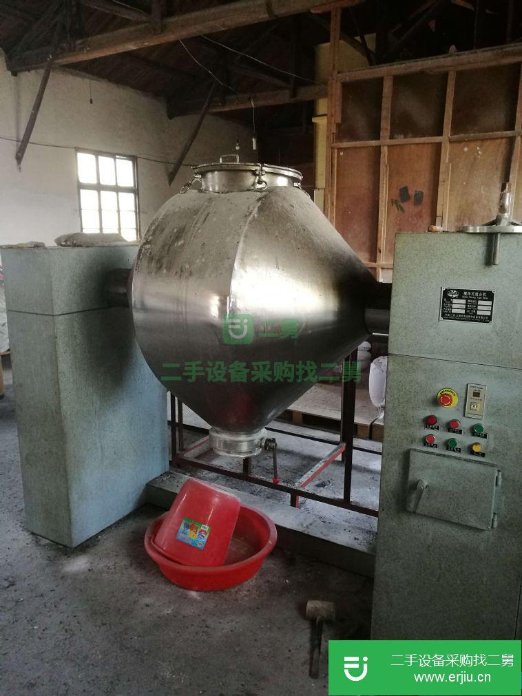 轉(zhuǎn)讓:宏達(dá)粉體設(shè)備攪拌式混合機(jī)CW500