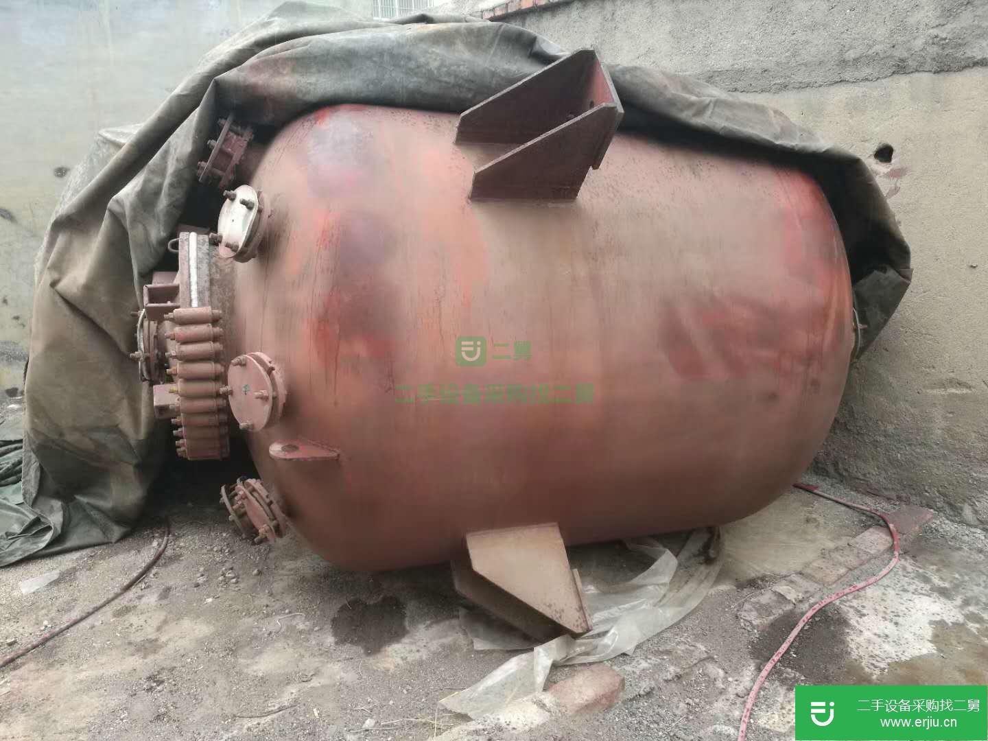 低價出售二手搪瓷儲罐，九成新