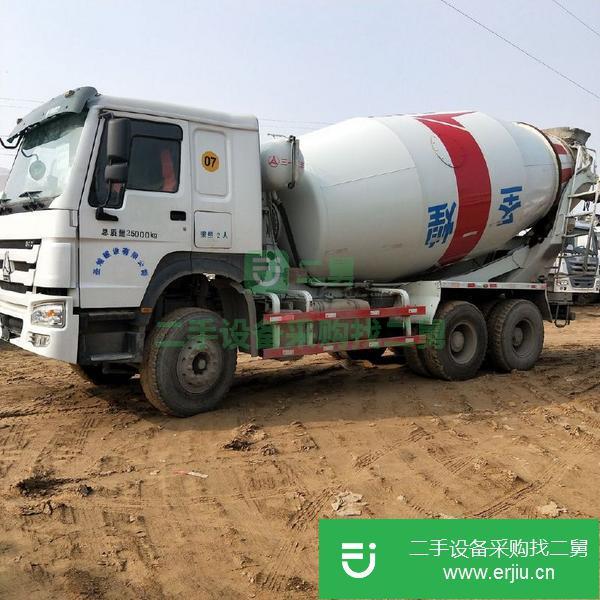 新型國五混凝土攪拌罐車轉讓