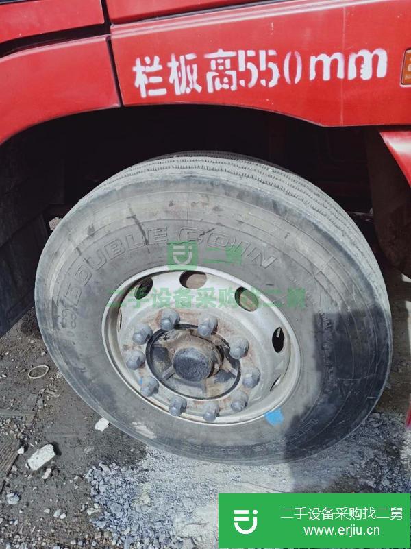 轉(zhuǎn)讓處理15年二手歐曼高欄單車 310馬力 前四后八輪牽引車