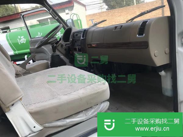 出售五噸吸污車