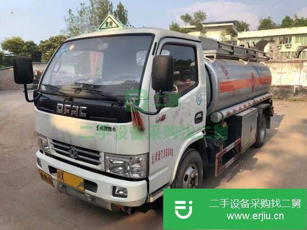 5噸油罐車手續齊全出售