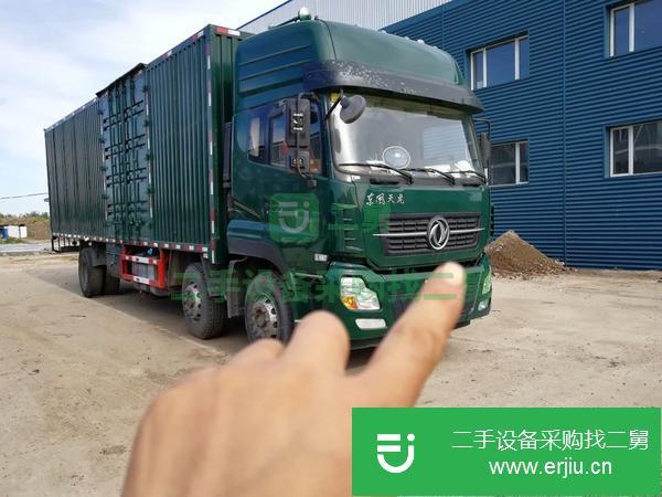 轉讓急售兩臺天龍前四后四9.6米箱車，一臺天龍前四后四牽引頭國四牽引車